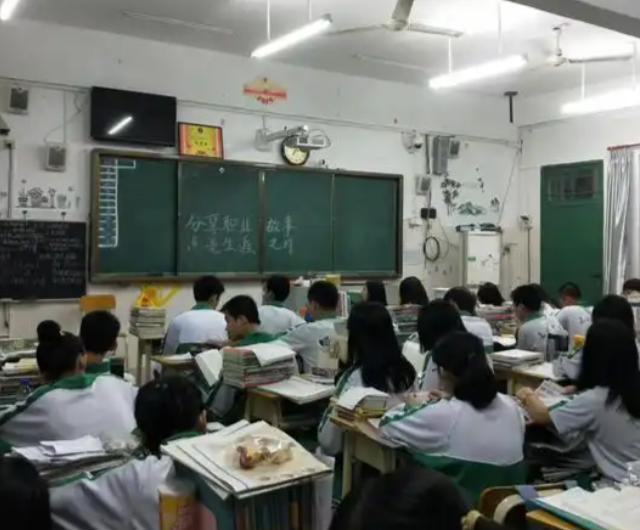 依靠高端硬件的认知壁垒乡村学校AI教育落地提供了可复制的样本 依靠高端硬件的认知壁垒乡村学校AI教育落地提供了可复制的样本